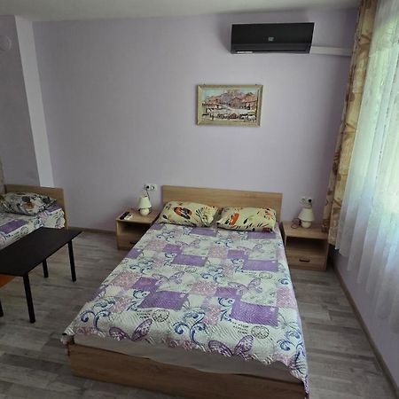Fema Guest House Balchik Luaran gambar