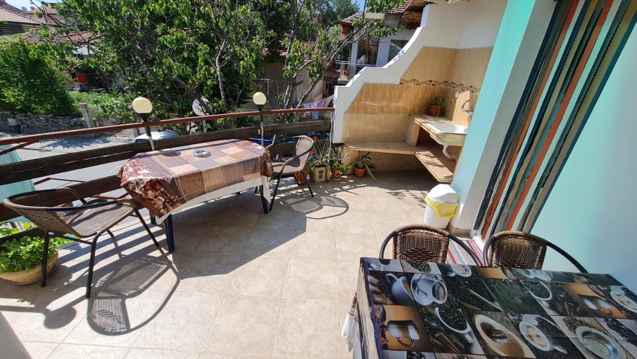 Fema Guest House Balchik Luaran gambar