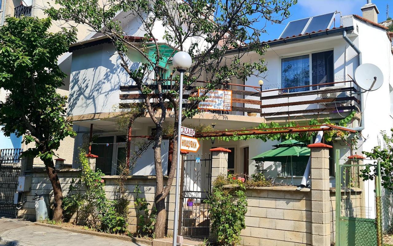 Fema Guest House Balchik Luaran gambar