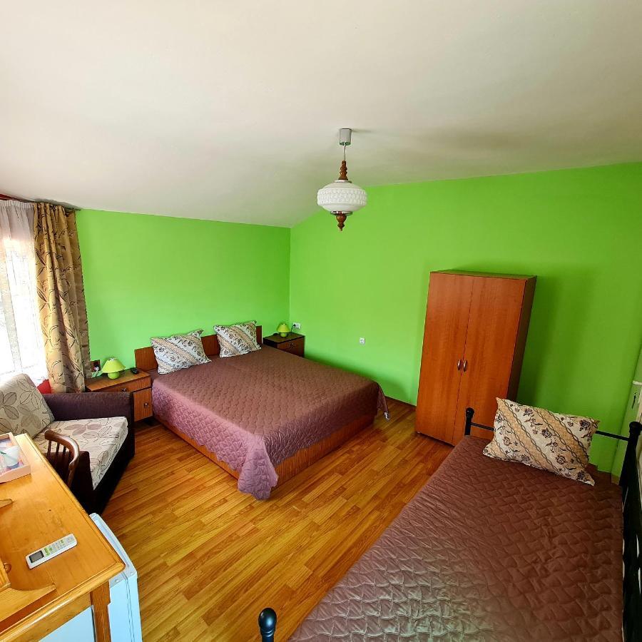 Fema Guest House Balchik Luaran gambar
