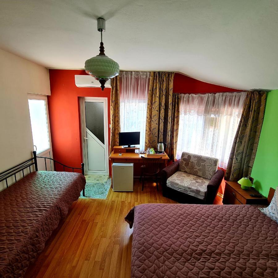 Fema Guest House Balchik Luaran gambar