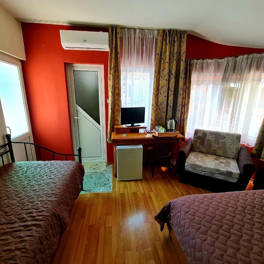 Fema Guest House Balchik Luaran gambar