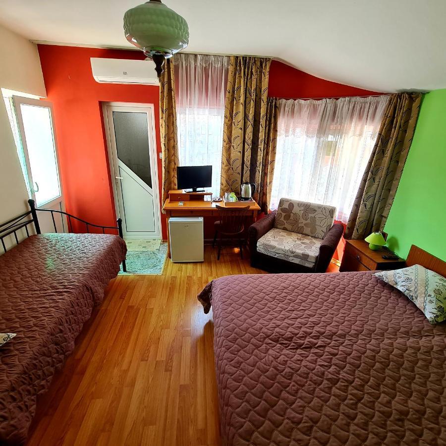 Fema Guest House Balchik Luaran gambar