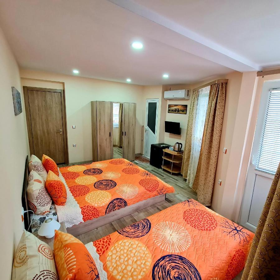 Fema Guest House Balchik Luaran gambar