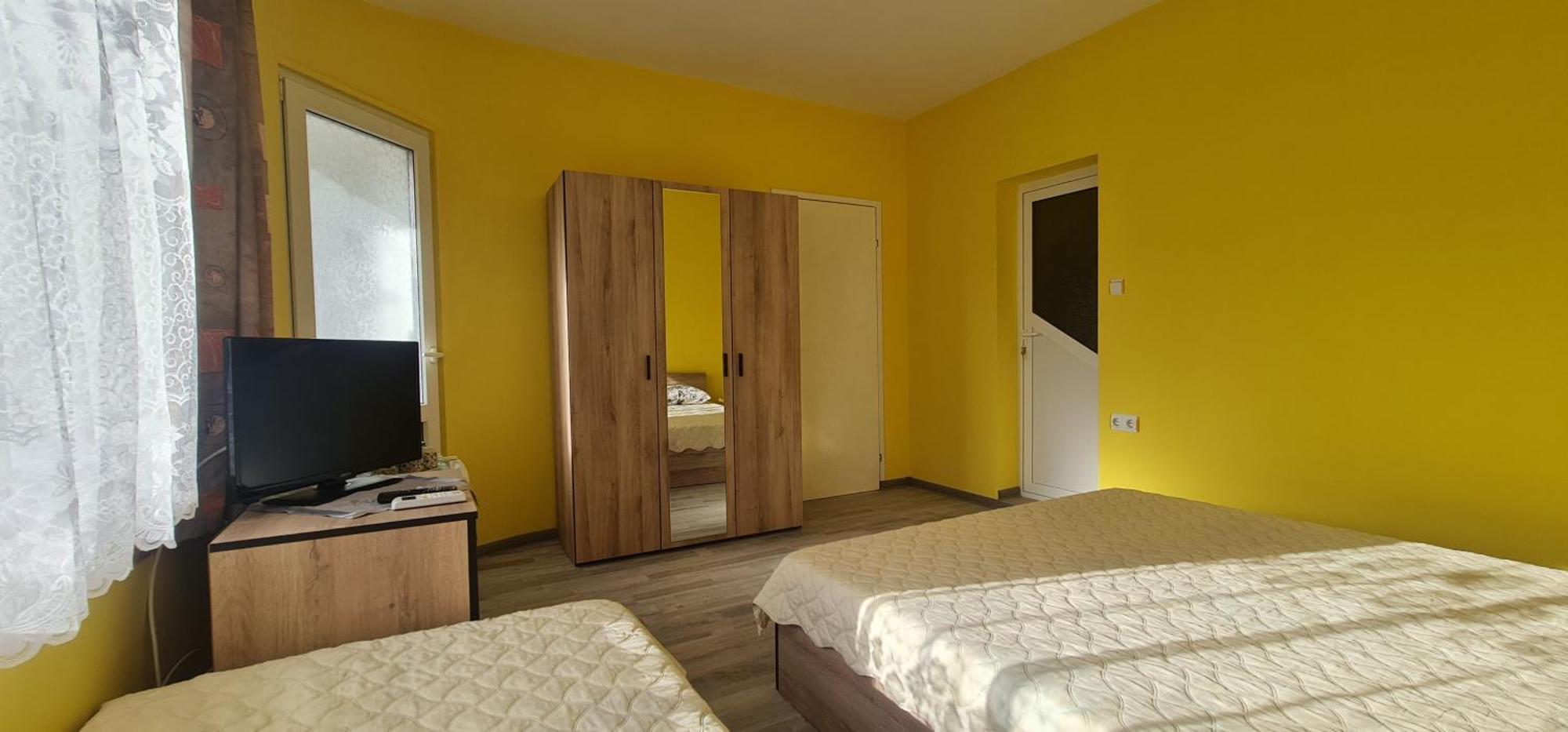 Fema Guest House Balchik Bilik gambar