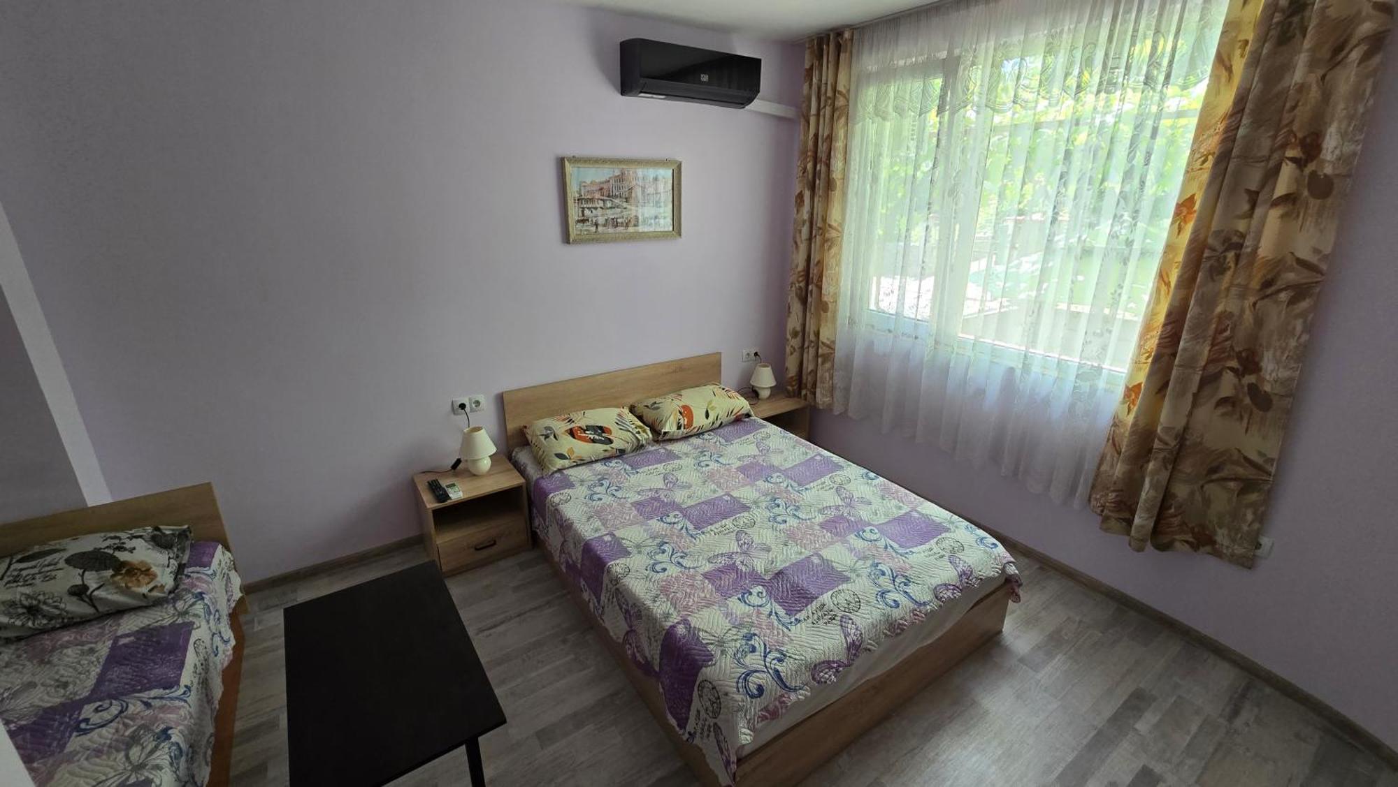 Fema Guest House Balchik Bilik gambar