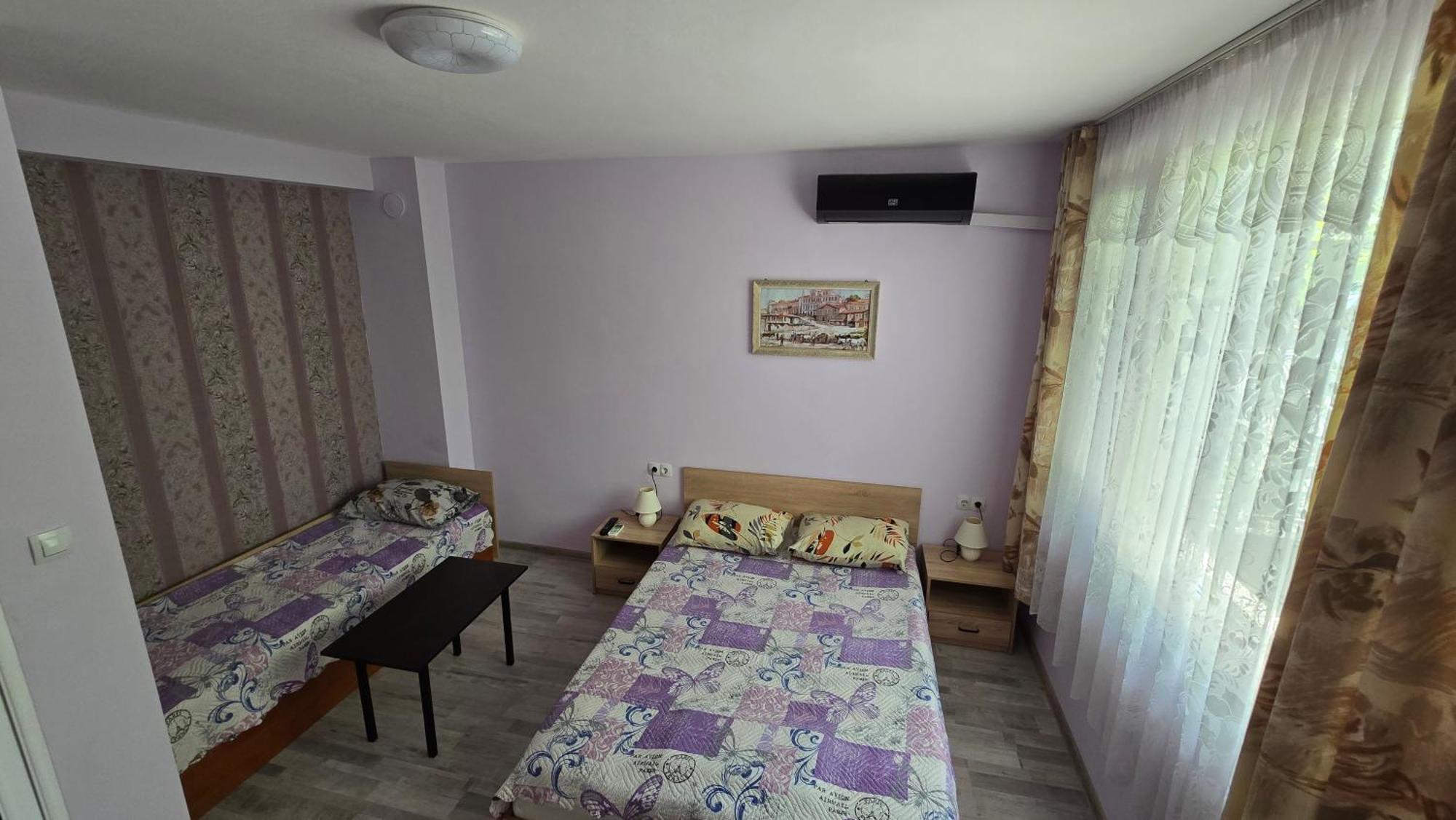Fema Guest House Balchik Bilik gambar